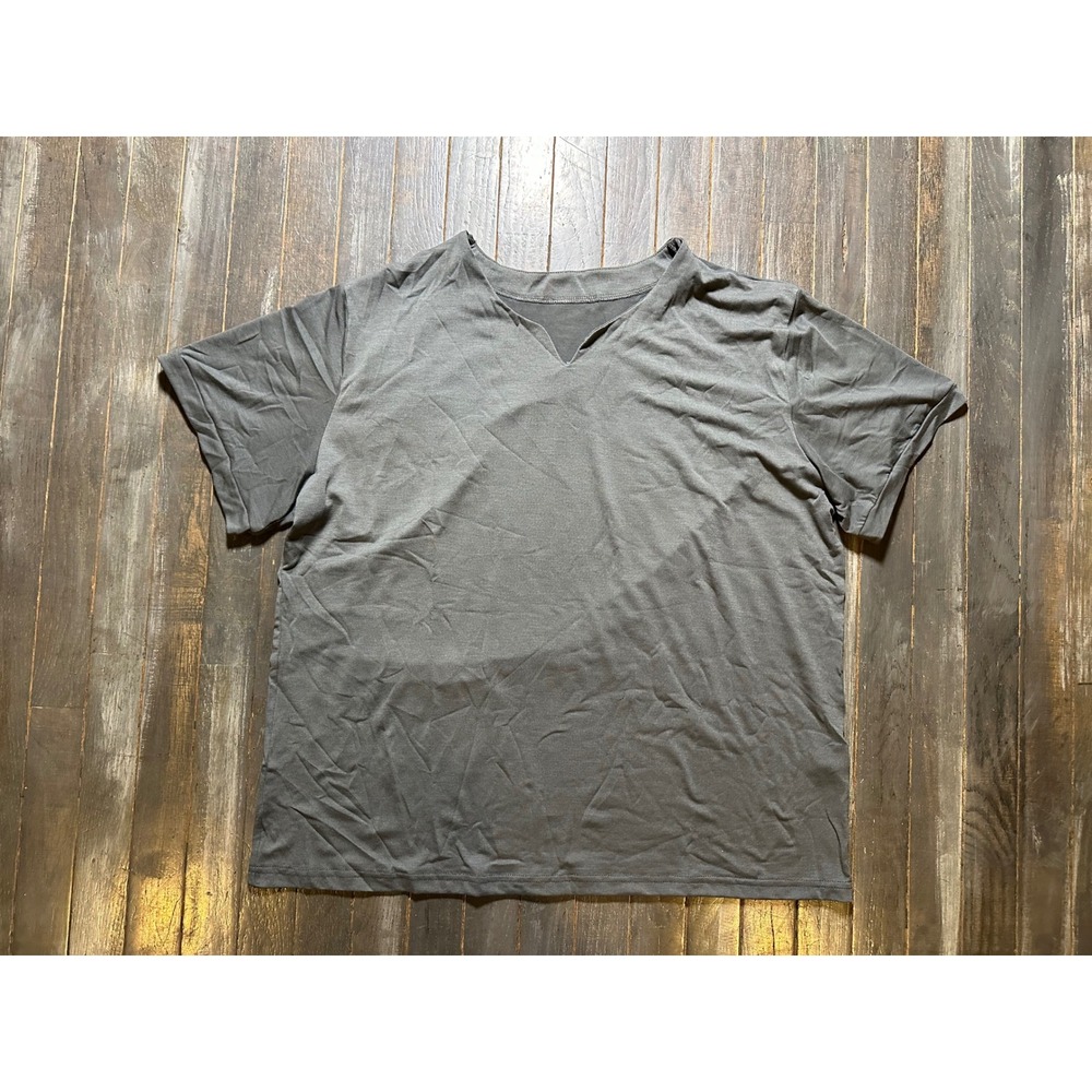 Womens Charcoal Gray Notched V-Neck Short Sleeve T-Shirt